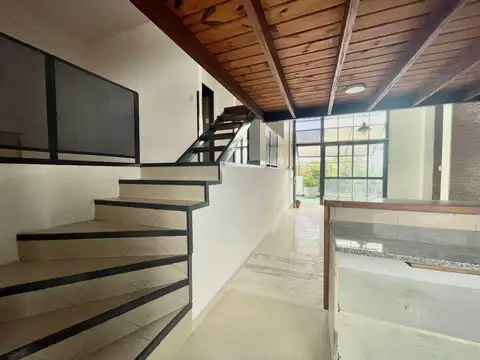 Depto Tipo Casa en Venta 30 años