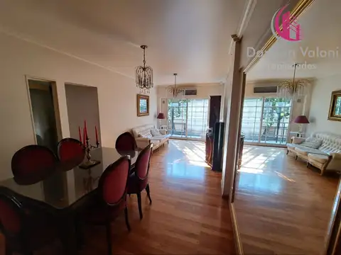 HERMOSO DEPARTAMENTO 3 AMBIENTES AL FRENTE CON BALCÓN, EN EXCELENTE ESTADO.