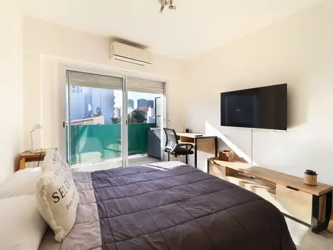 Venta monoamb a nuevo c/balcón. V. Pueyrredón