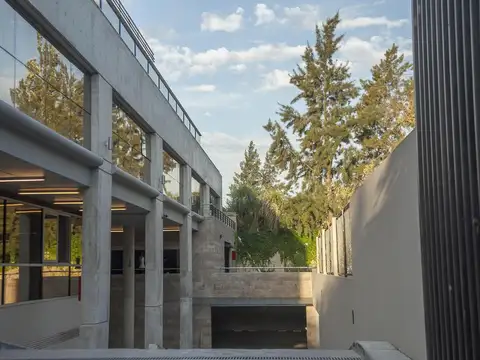 Oficina en Alquiler en Lomas de San Isidro, USD 3.200