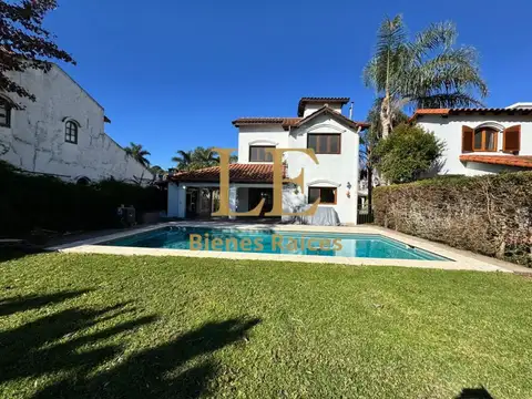 Casa en Alquiler de 4 dormitorios