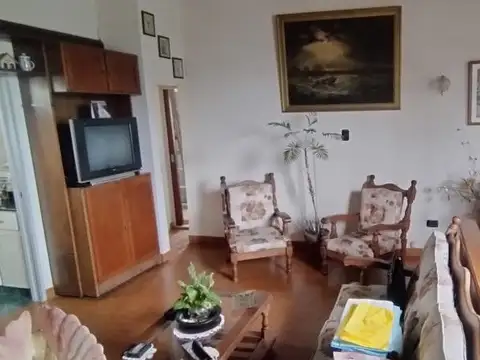 Depto Tipo Casa en Venta en Valentin Alsina, USD 135.000