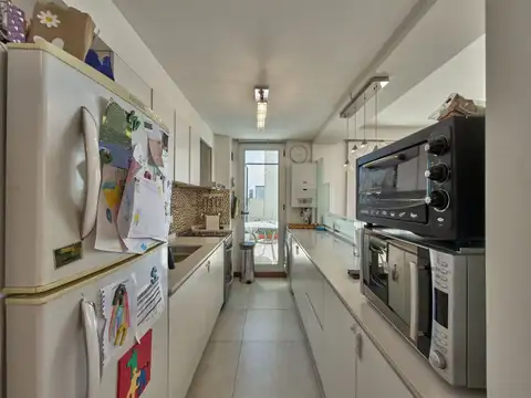 Departamento 4 ambientes con 2 baños