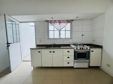 Depto Tipo Casa en Venta con 1 cocheras