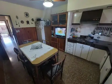 Venta O Permuta Hermoso Chalet En El Centro De San Miguel
