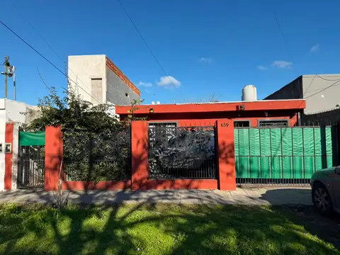 CASA 3 AMBIENTES VENTA BURZACO FONDO CON 2DA CASA