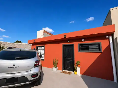 Casa en Venta en Burzaco, USD 92.000