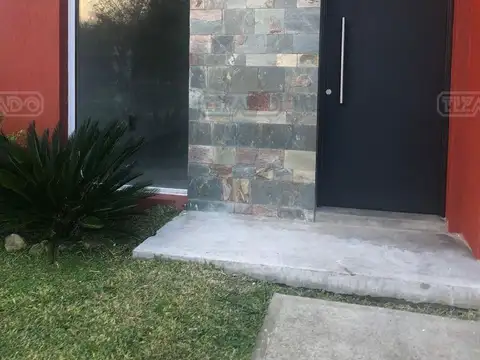 Casa en Alquiler en Pilar, $ 1.300.000