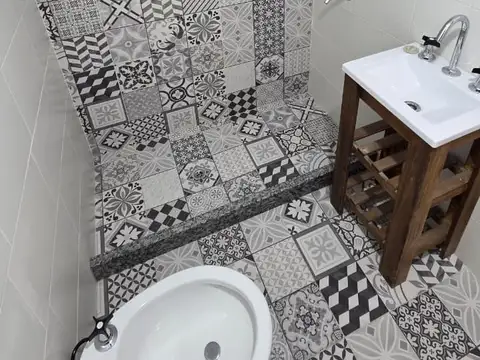 Moderno y luminoso monoamb a estrenar con patio propio en excelente ubicacion: Portela 275, Lomas de Zamora