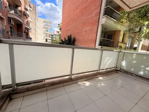 Departamento en Alquiler en Castelar Norte, $ 430.000
