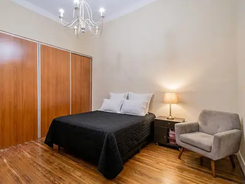 Depto Tipo Casa en Venta de 6 ambientes