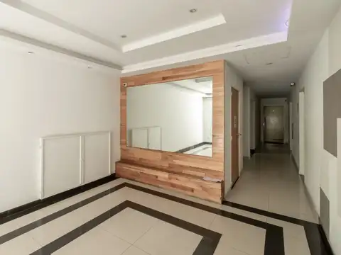 Defensa 1200, Piso PB