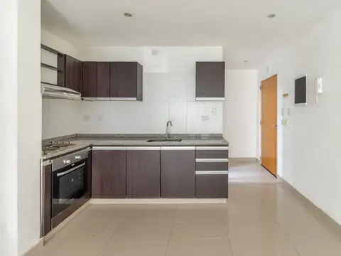 Defensa 1200, Piso PB