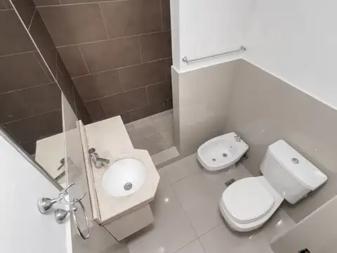 Monoambiente con patio! Excelente Ubicacion!