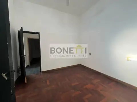 Casa en Alquiler al Oeste