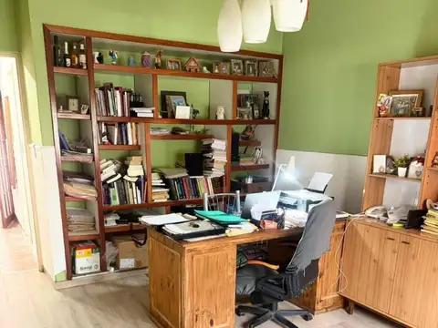 Casa en Venta con 4 cocheras