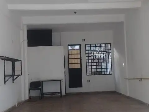 Olivos, Avenida Uzal casi Paraná, local en alquiler apto todo destino, ideal gastonomia
