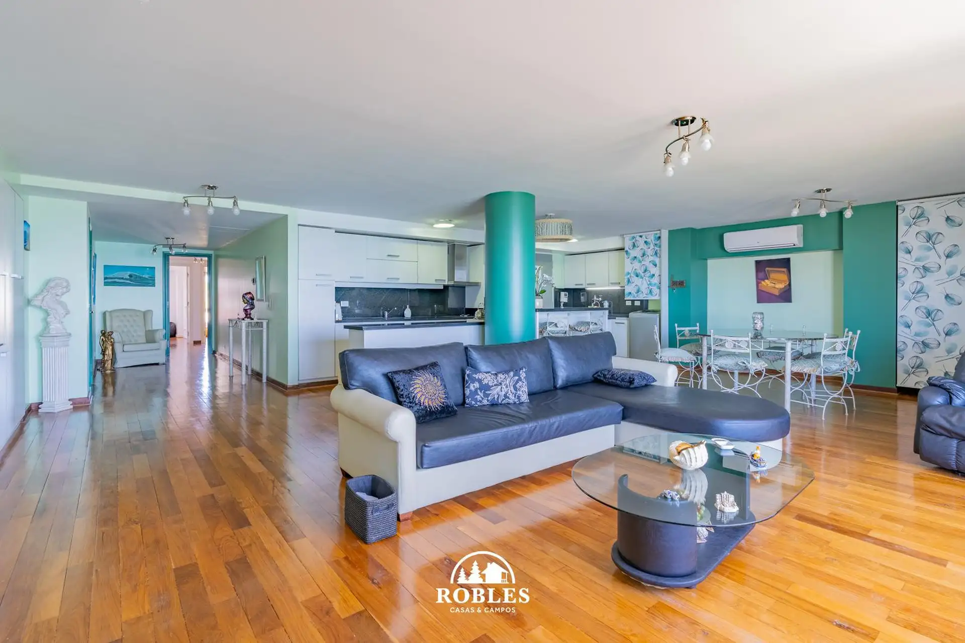 Depto 4 amb, 148m² frente al mar en Playa Grande con cochera y amenities