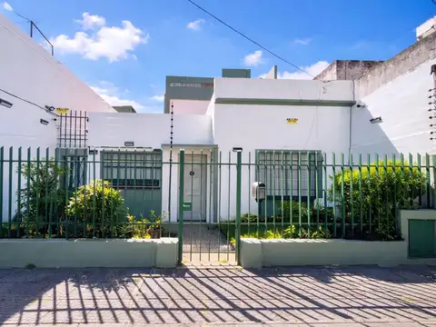 venta Casa lote propio Multifamiliar 5 ambientes