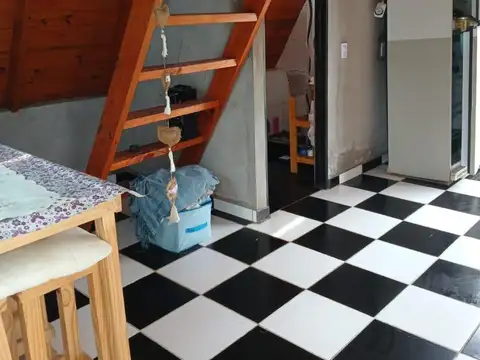 Casa 3 ambientes con 1 baño