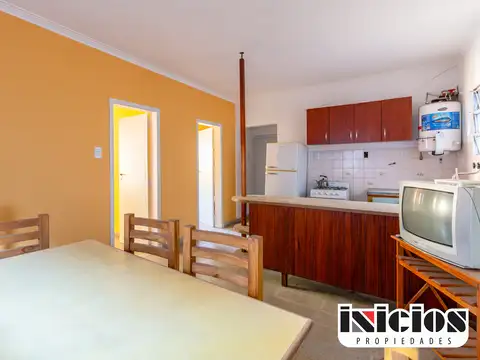 Casa 3 ambientes con 2 baños