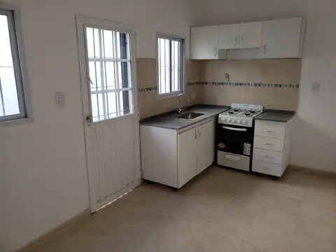 Casa 3 ambientes con 2 baños