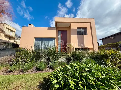 Casa en Villa Gobernador Udaondo