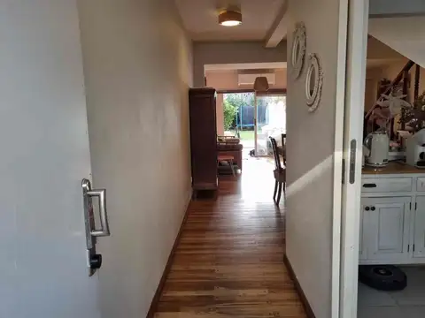 Depto Tipo Casa en Venta con 1 cocheras