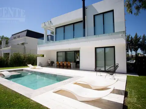 Casa moderna, amueblada, en Saint Thomas