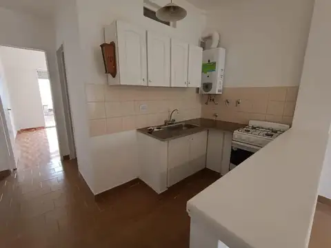 Depto Tipo Casa en Alquiler de 3 ambientes