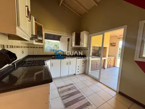 Casa 4 ambientes con 3 baños
