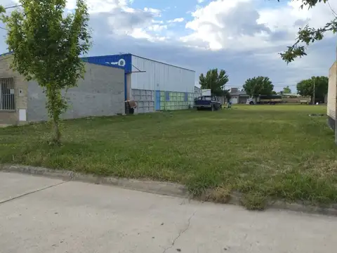 VENTA TERRENO - LOCALIDAD DE HUMBOLDT.-
