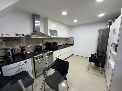 PH VENTA 4 AMBIENTES MATADEROS