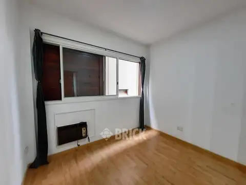 TUCUMAN AL 3700 - TODO AL LATERAL 27 M2 IMPECABLE