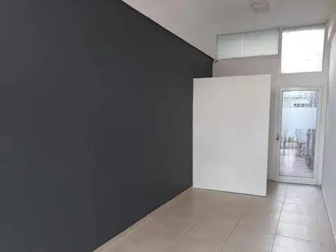 Local en Alquiler en Funes, $ 550.000