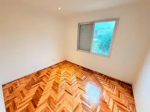 Casa en Alquiler con 1 cochera