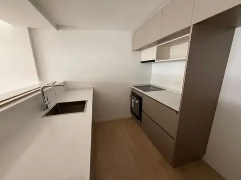 ALQUILER  3 AMBIENTES AL FRENTE CAÑITAS