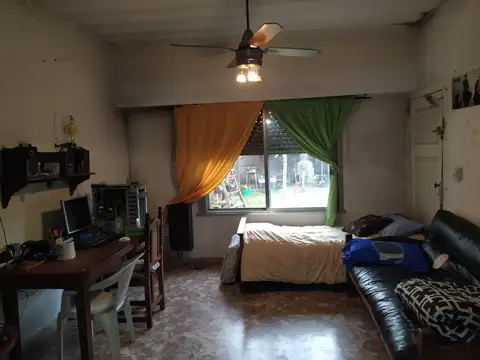 Pres. Arturo Illia 2100