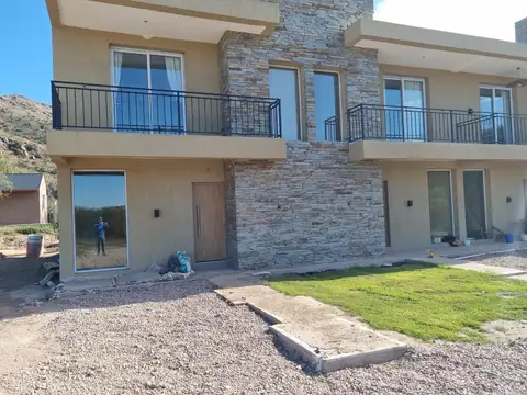 Casa en Venta con 1 cochera