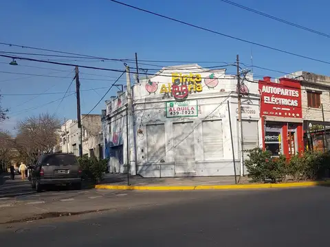 Local en Venta en Sarmiento, USD 190.000