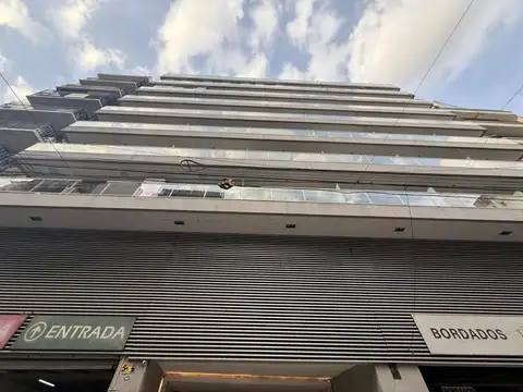 Viamonte e/ Azcuénaga y Larrea