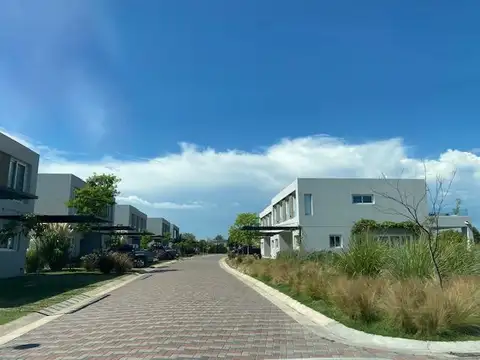 Casa en Venta en Pilara, USD 320.000