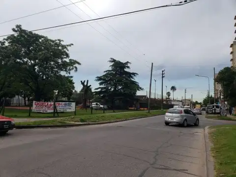 Int. Juan Irigoin 900