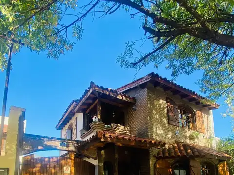 Casa en Leguizamón 836