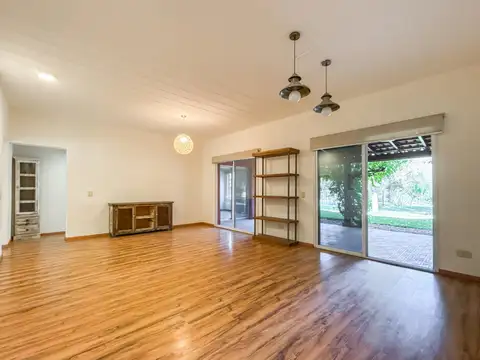 Casa en Alquiler de 3 dormitorios