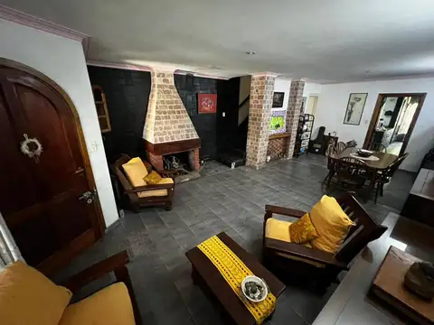 VENTA 5 AMBIENTES BARRIO CONSTITUCION