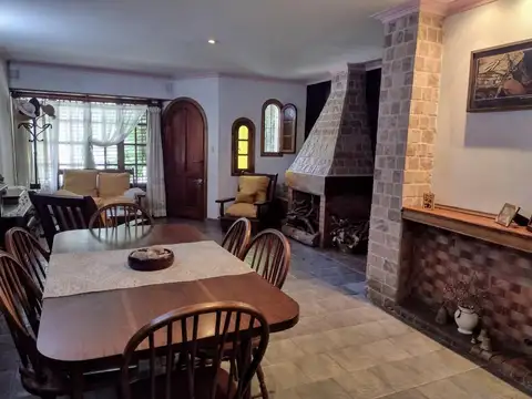 VENTA 5 AMBIENTES BARRIO CONSTITUCION
