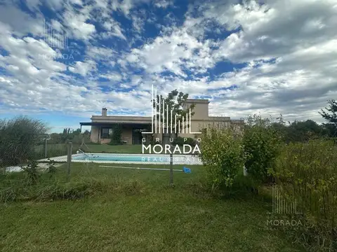 Venta Chacra excelente calidad constructiva Vista abierta al campo