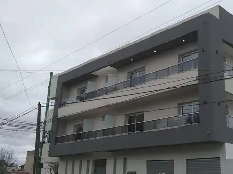 Local en venta - 80mts2 - Los Hornos