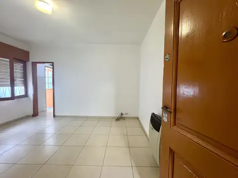 Depto Tipo Casa 2 ambientes con 1 baño